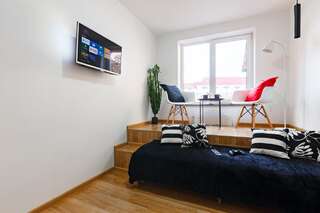 Апартаменты Roof Rooms Ивано-Франковск Апартаменты с кроватью размера «king-size» и общей ванной комнатой-20