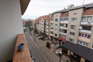 Апартаменты Roof Rooms Ивано-Франковск Апартаменты с общей ванной комнатой-12